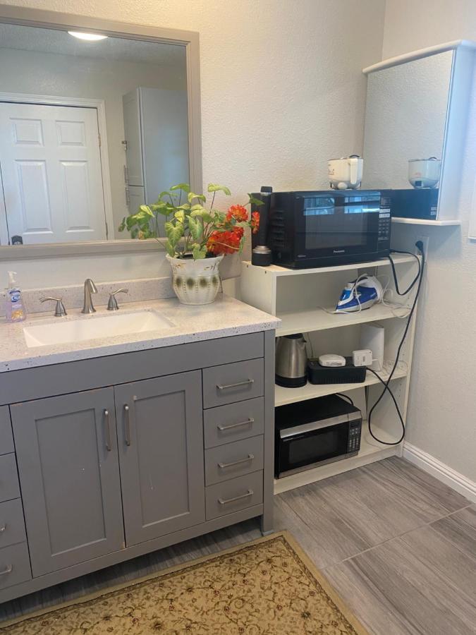 Private Room In Los Angeles With Ac, Strong Wifi, Smart Tv, Work Desk Near Sofi Stadium Екстер'єр фото