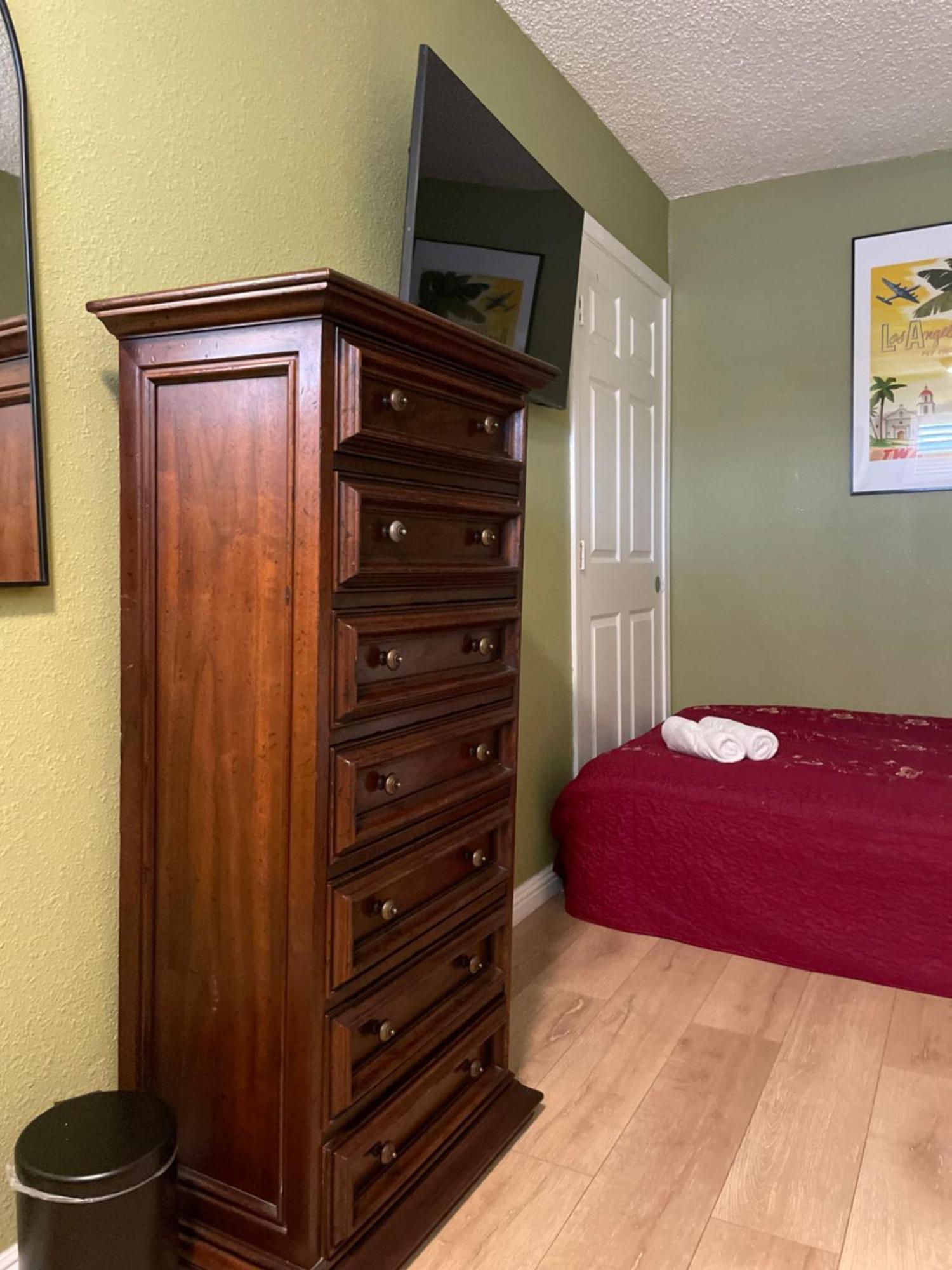 Private Room In Los Angeles With Ac, Strong Wifi, Smart Tv, Work Desk Near Sofi Stadium Екстер'єр фото